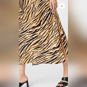NWT Sz 20 Shimmer Polka Dot Tiger Stripes Side Slits Midi Skirt